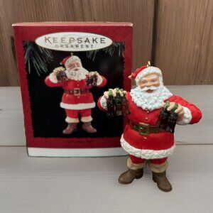 Vintage Hallmark Keepsake Ornament Refreshing Gift Coca Cola Santa 1995 In box